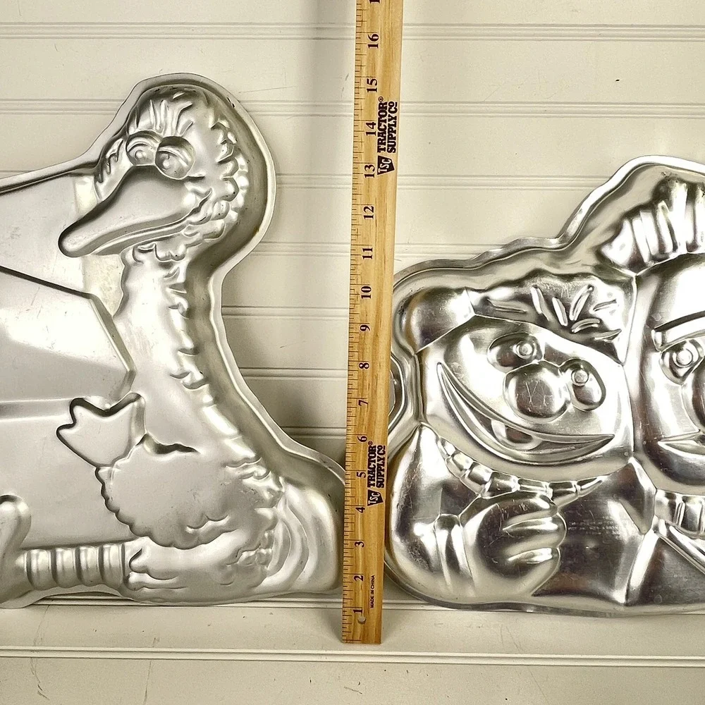 Wilton Sesame Street Big Bird Bert & Ernie Cake Pan Mold 502-7432‎ 502-2065